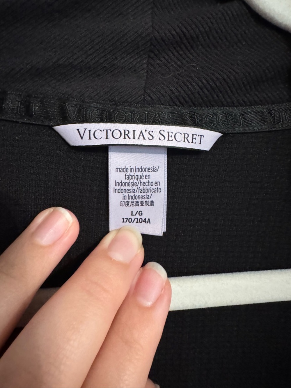 Victoria's Secret Black Waffle Knit Pullover Top - Picture 5 of 5